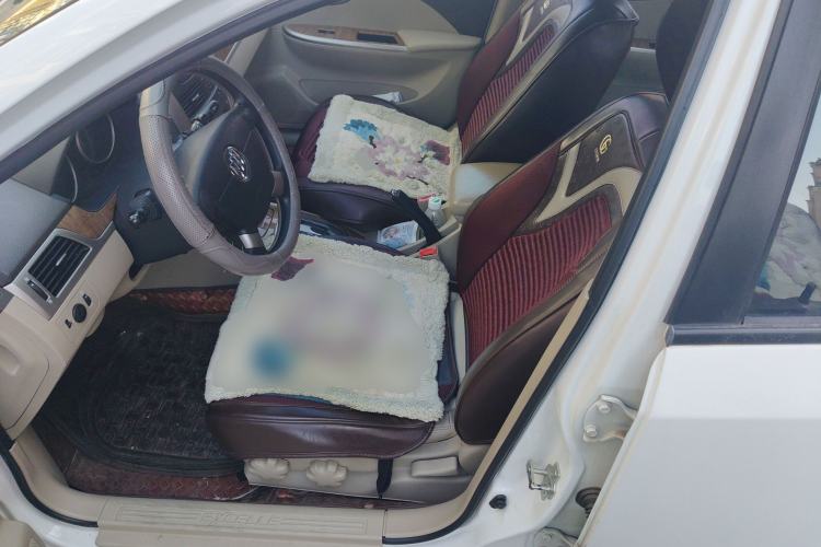 Used Buick Excelle 2015 1.5L Automatic Classic Model
