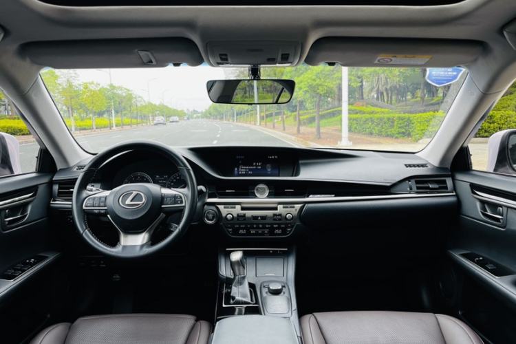 Used Lexus ES 2017 200 30th Anniversary Edition