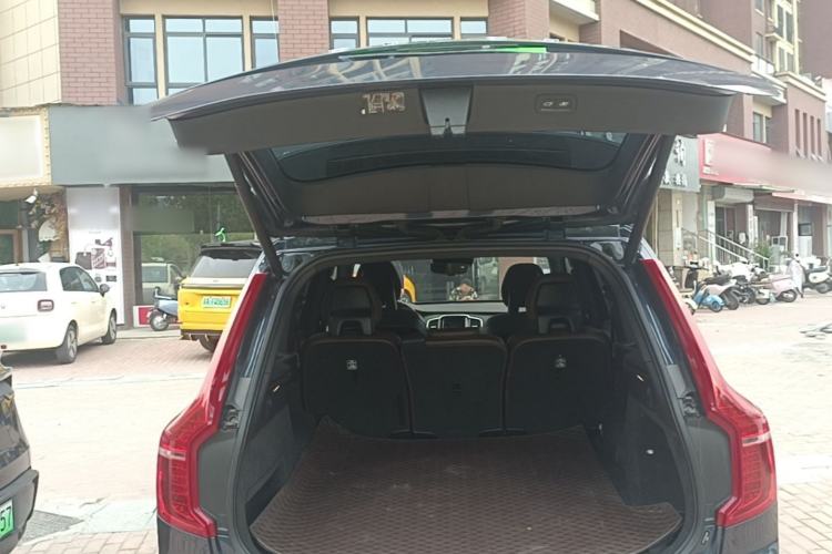 Used Volvo XC90 2021 B5 SmartDrive Luxury Edition 5-seater Trunk