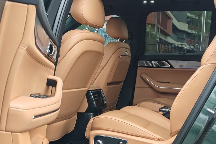 Used Lynk & Co 09 EM-P 2024 2.0TD EM-P Four-Wheel Drive ULTRA Six-Seater
