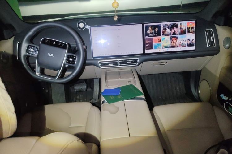 Used Li Auto L6 2025 Pro Smart Refresh Edition Center Console