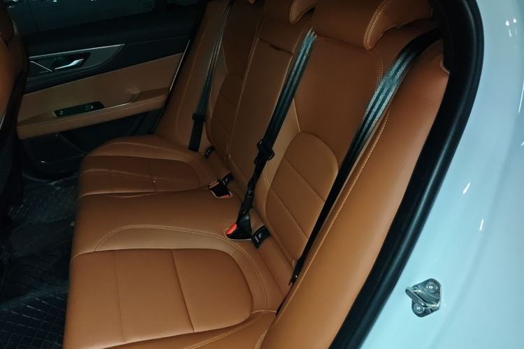 Used Jaguar XEL 2025 2.0T 250 PS R-DYNAMIC 90th Anniversary Edition Left Rear Seat