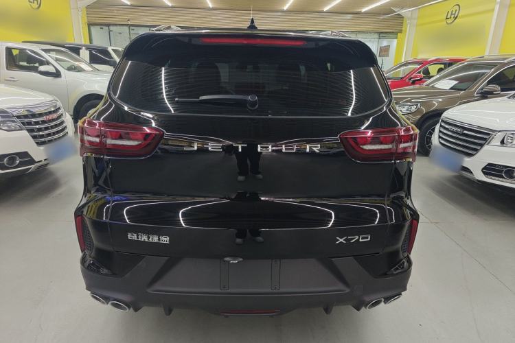 Used JETOUR X70 2025 1.5T Manual Overdrive Version 5 Seats
