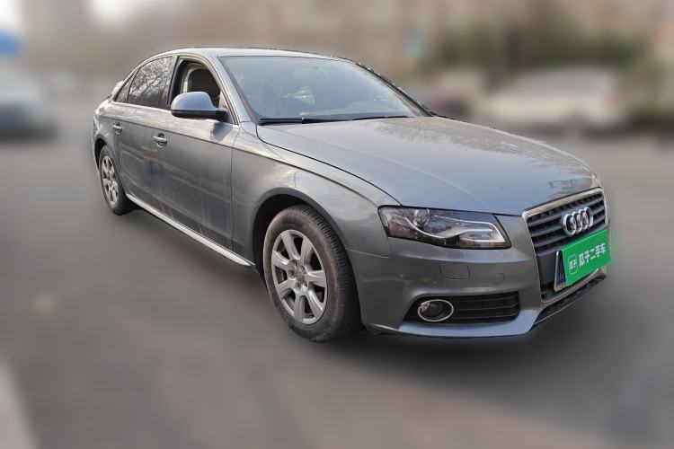 Used Audi A4L 2012 2.0 TFSI automatic Comfort trim level