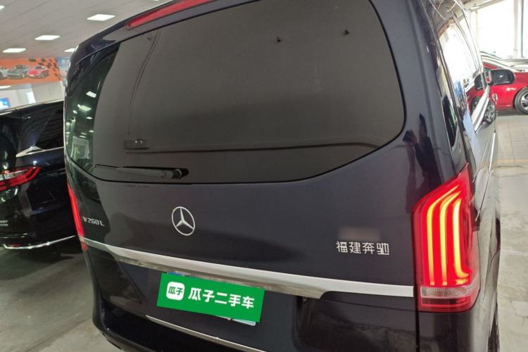 Used Mercedes-Benz V-Class 2017 V 260 L Prestige Edition