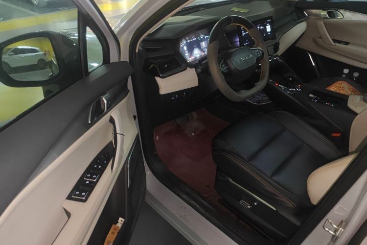 Used Lynk & Co 06 EM-P 2022 PHEV 84 km Range Pro Version Driver Seat