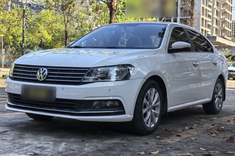 Used Volkswagen Lavida 2015 1.6L Manual Comfort Edition