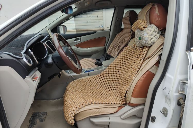 Used Venucia T70 2015 2.0L Manual RuiQu Version