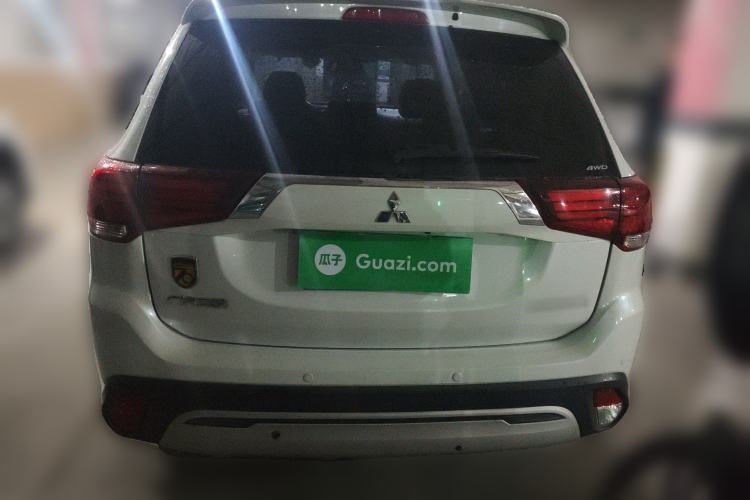 Used Mitsubishi Outlander 2020 2.4L 4x4 Zhi Xiang Edition 5 Seats