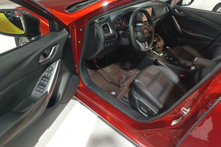 Used Mazda Atenza 2014 2.0L Blue Sky Deluxe Edition
