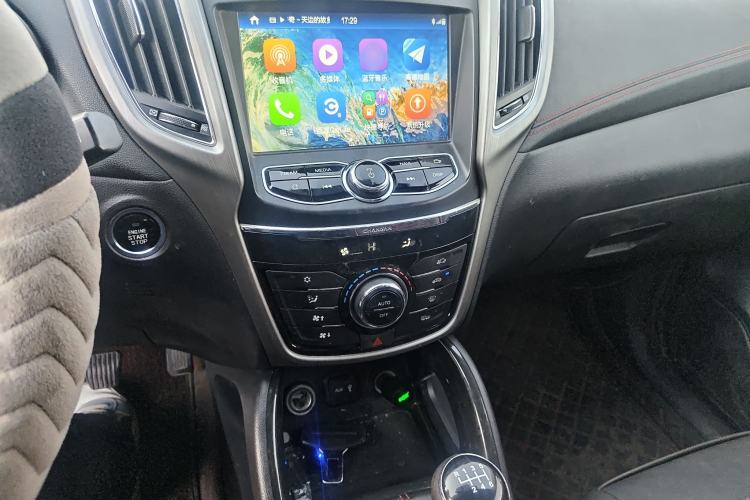 Used CHANGAN CS75 2017 Shangku Edition 1.5T Manual ZhiXiang Model
