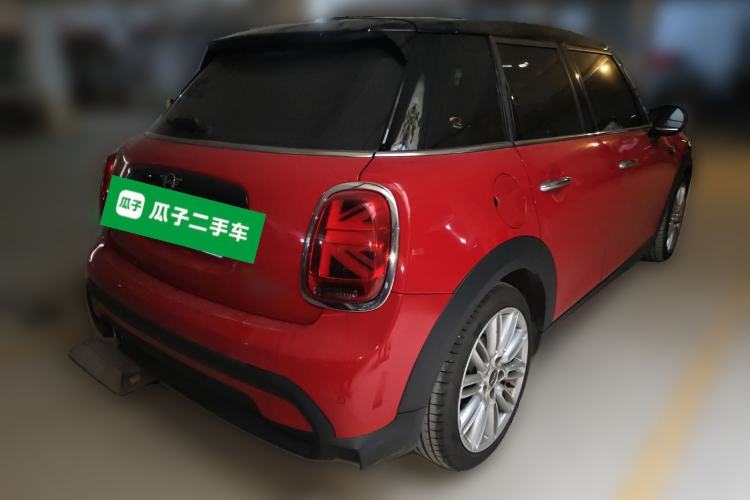 Used MINI MINI 2022 Updated 1.5T COOPER Classic Edition Five-Door Version
