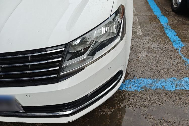 Used Volkswagen Lavida 2015 230TSI DSG Comfort Edition
