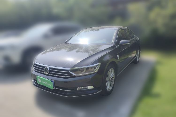 Used Volkswagen Magotan 2018 Facelift 330TSI DSG Luxury Model