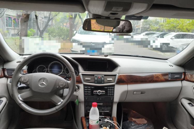 Used Mercedes-Benz E-Class 2012 E 300 L Elegant Model Center Console