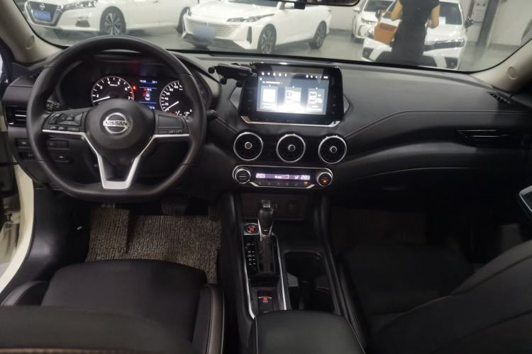 Used Nissan Sylphy 2022 1.6L XL CVT Enjoyment Edition Center Console