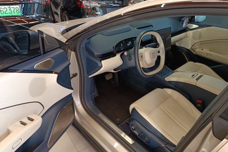 Used Zeekr 007 2024 Rear-Drive Enhanced Version 75 kWh
