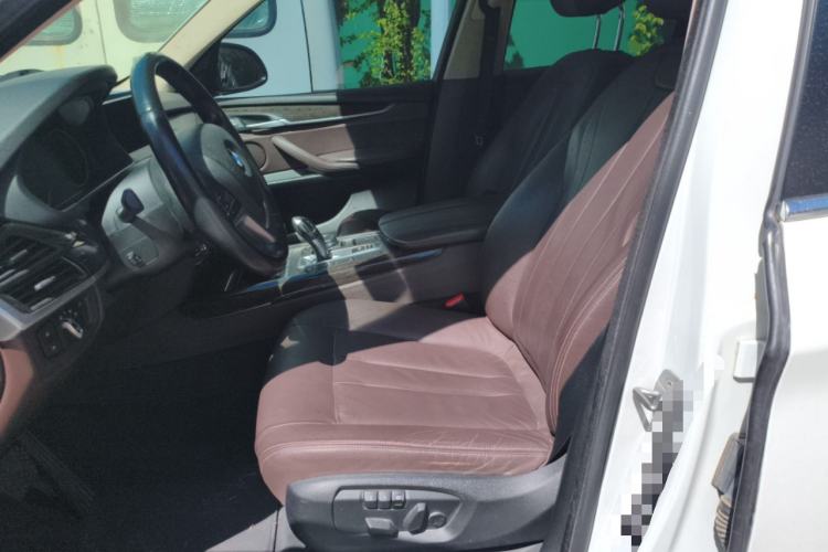 Used BMW X5 2014 xDrive35i Leading Model Left Front Seat