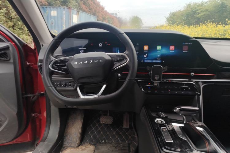 Used Baojun RC-6 2019 1.5T CVT Elite Version with 24-Hour Online Service Steering Wheel