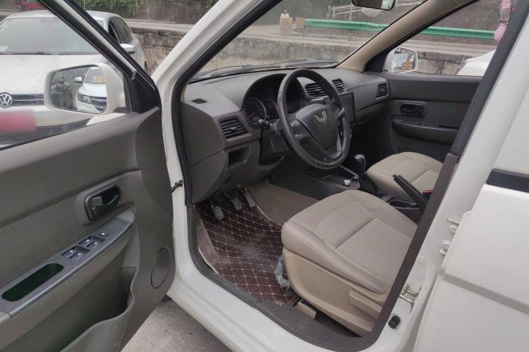 Used Wuling Hongguang 2018 1.5L Classic S Standard Model
