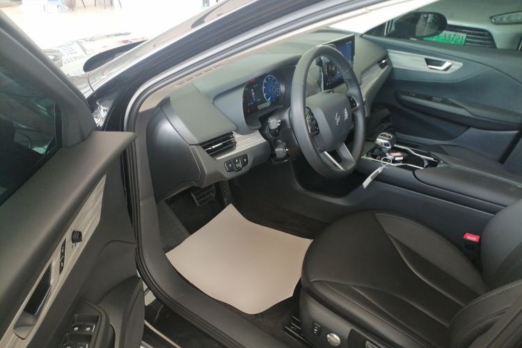 Used Hongqi E-QM5 2023 560km PLUS
