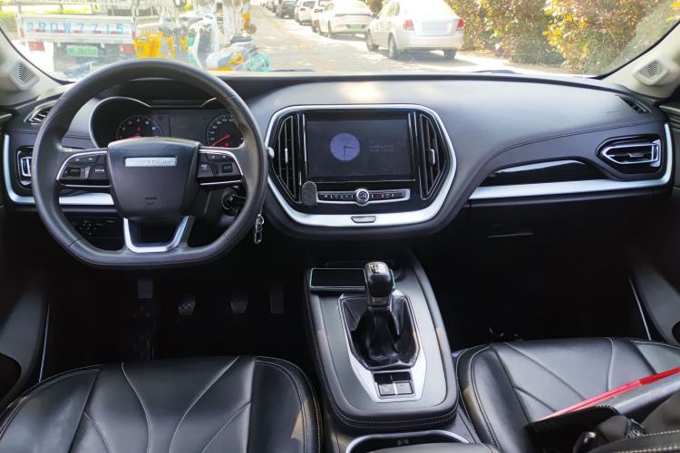 Used JETOUR X70M 2022 1.5T Manual Advanced Partner Version 5 Seats Center Console