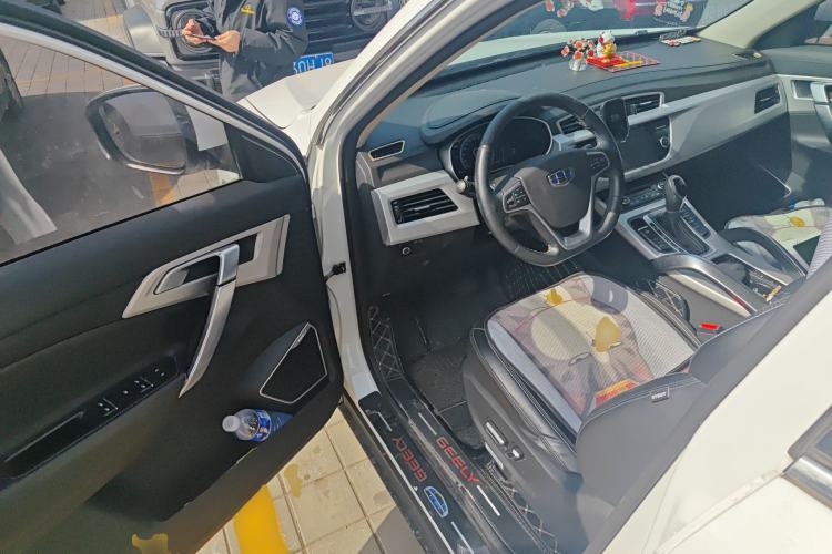 Used Geely Auto Emgrand X7 Sport 2018 1.8TD Automatic Two-Wheel Drive Smart 4G Connected Version