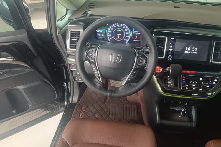 Used Honda Elysion 2019 2.0L Hybrid Supreme Edition Steering Wheel