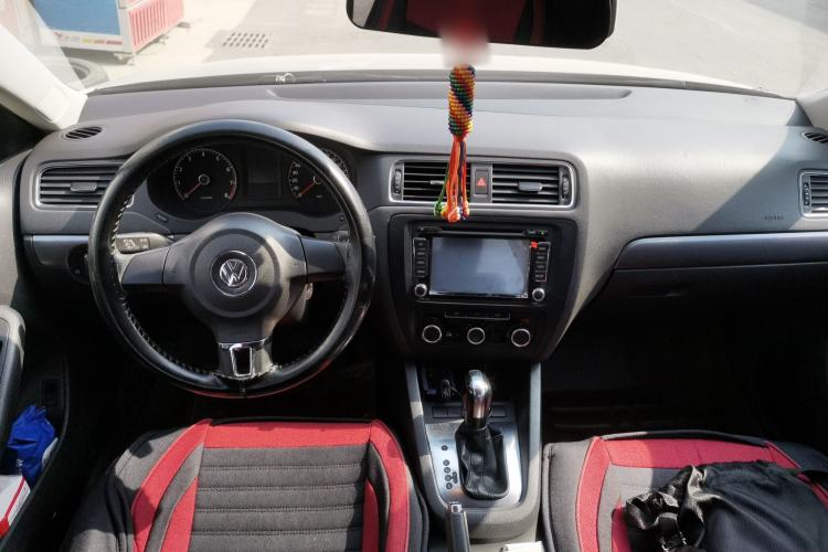 Used Volkswagen Sagitar 2012 1.6L Automatic Fashion Edition