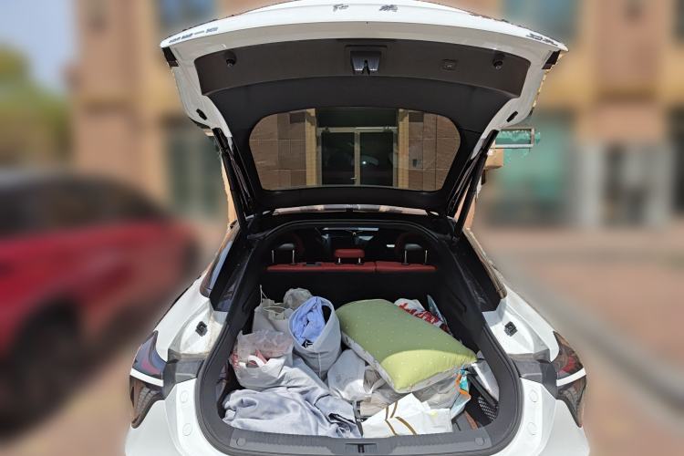 Used Hongqi H6 2024 2.0T ZhiShang Version Trunk