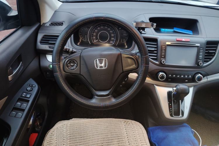 Used Honda CR-V 2012 2.0L two-wheel drive urban version