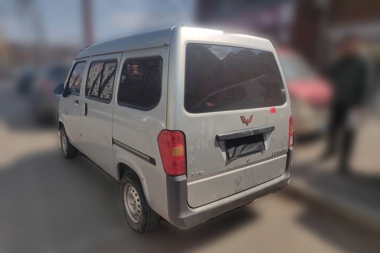 Used Wuling Zhiguang 2020 1.2L Practical Model China VI LSI
