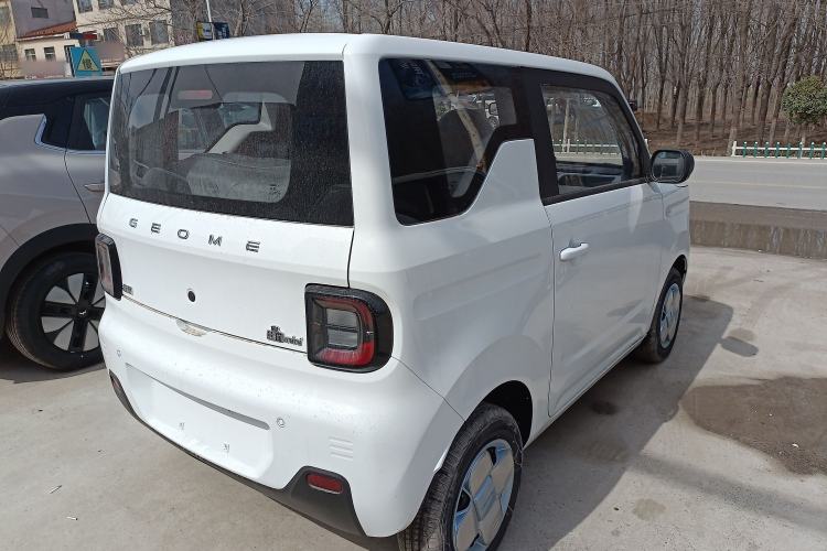 Used Geely Galaxy Panda 2024 Panda Mini 200km Endurance Bear