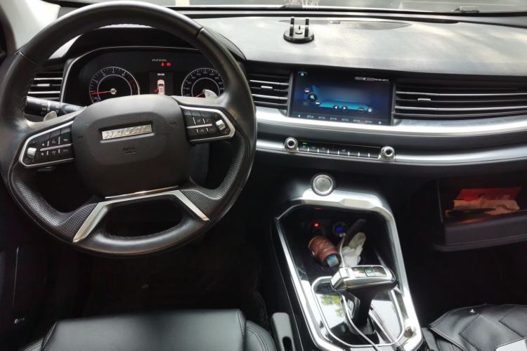 Used Haval H6 2017 Blue Label 2.0T Automatic Two-Wheel Drive Smart Edition Center Console