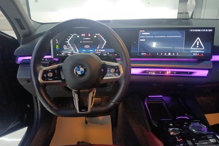 Used BMW 5 Series 2025 530Li Luxury Edition M Sport Package
