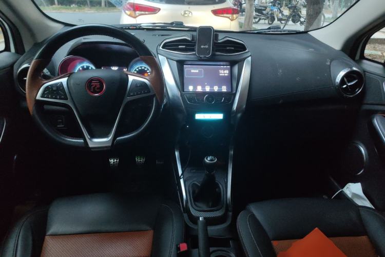 Used BYD Yuan 2016 1.5L Manual Luxury Model
