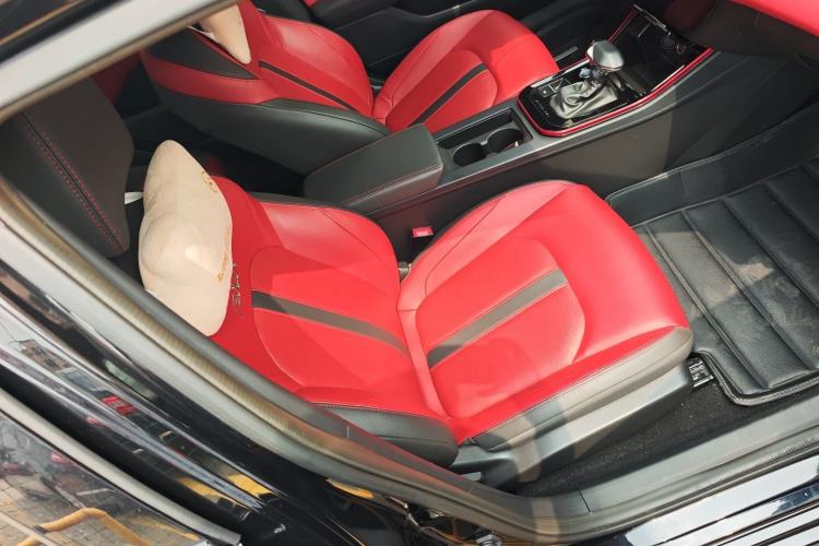 Used Dongfeng Aeolus Yixuan 2021 230T Automatic Hunter Edition
