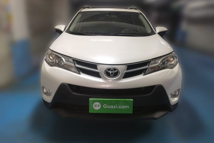 Used Toyota RAV4 2015 2.0L CVT Two-Wheel Drive Fashion Edition