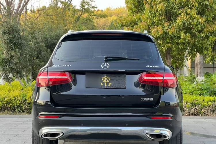 Used Mercedes-Benz GLC 2016 GLC 300 4MATIC Dynamic Model
