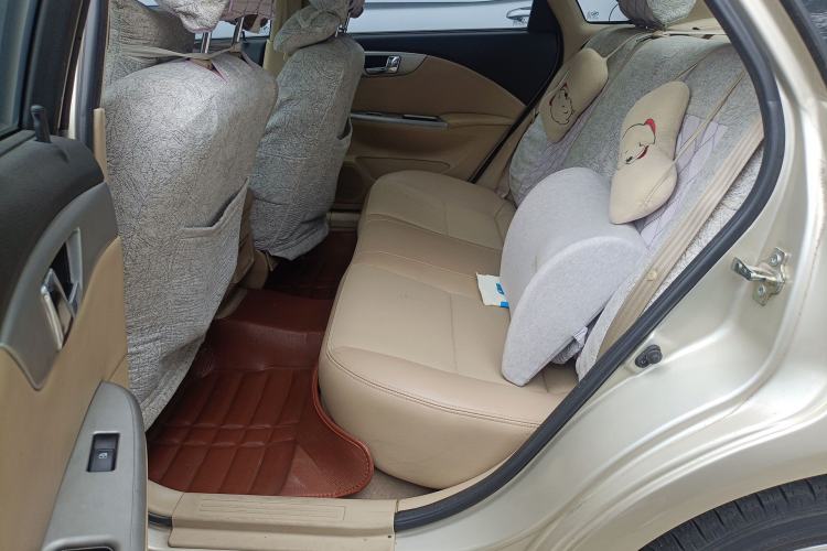 Used Buick Excelle 2013 1.5L Automatic Classic Model Left Rear Seat