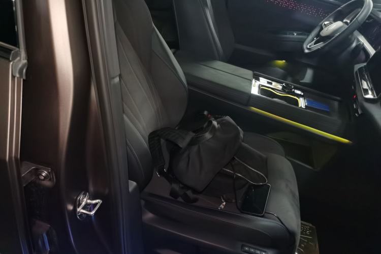 Used Volkswagen Teramont 2025 Tiguan Pro 450TSI Four-Wheel Drive Summit Edition
