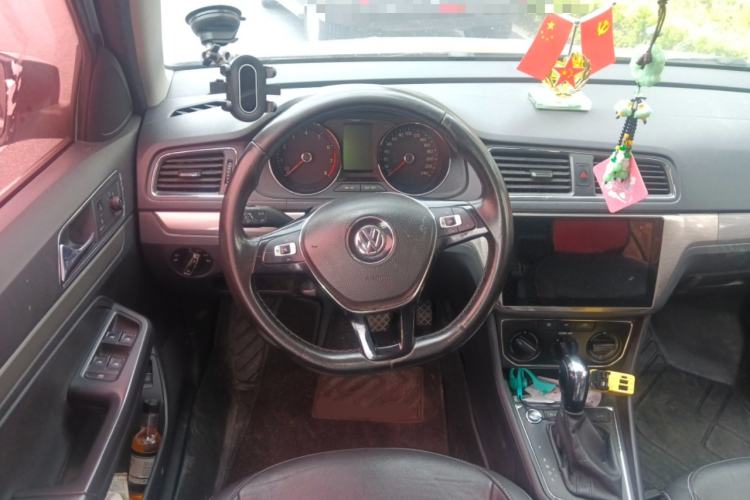 Used Volkswagen Lavida 2017 1.6L Automatic Comfort Edition
