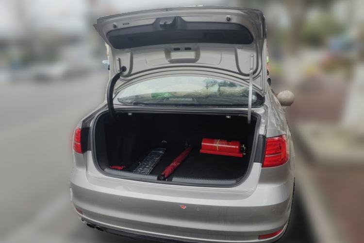 Used Volkswagen Sagitar 2018 280TSI DSG Ignite Edition Trunk