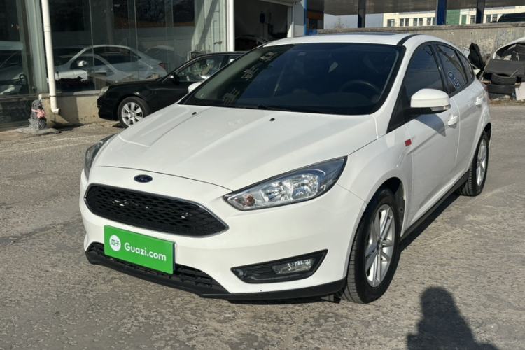 Used Ford Focus 2018 Hatchback Classic 1.6L Automatic Trendy SmartDrive Edition