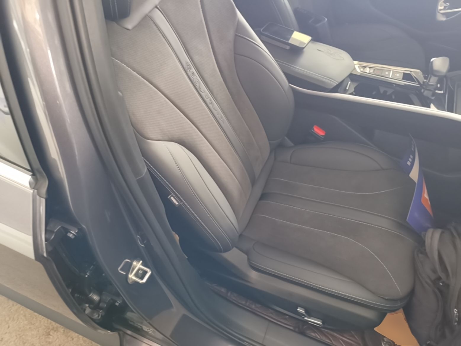 Geely Auto Preface 2025 Dongfang Yao 2.0TD Lanxing Edition — снимка 19