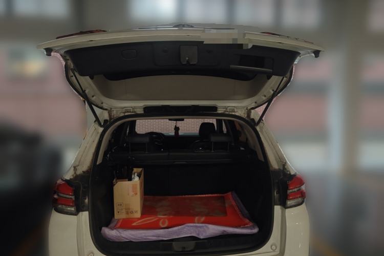 Used Brilliance V7 2018 280T DCT Luxury Model 5 Seats Trunk