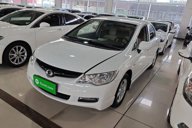 Used CIIMO 2015 1.8L Automatic Comfort Edition