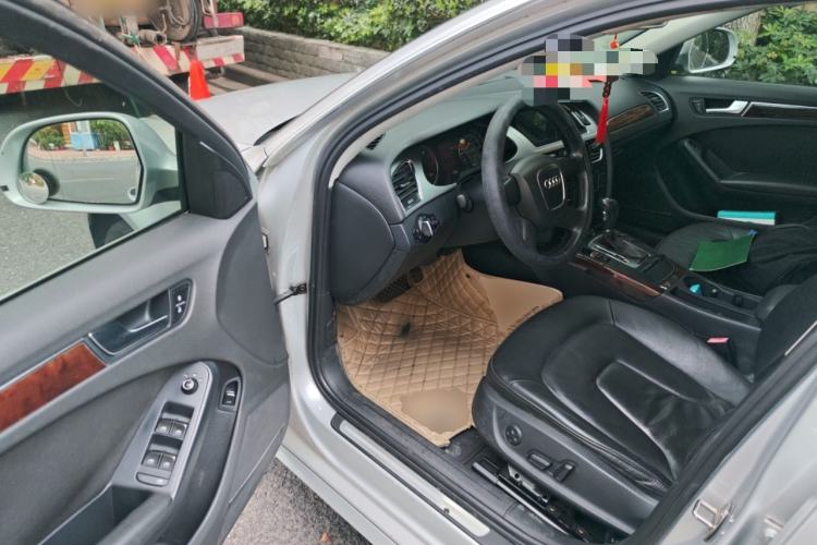 Used Audi A4L 2011 2.0 TFSI Comfort Model