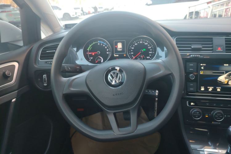 Used Volkswagen Golf Pure Electric 2020 Chari Steering Wheel