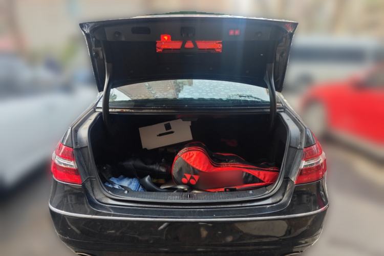 Used Mercedes-Benz E-Class 2010 E 300 L Fashion Model